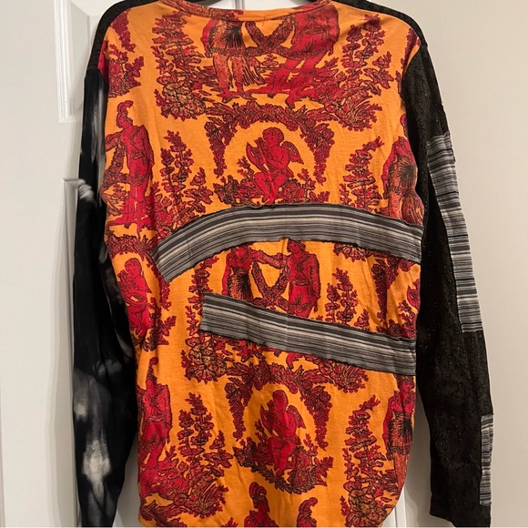 Most desirable designer top unisex, beautiful design, multi functional. - Picture 2 of 6